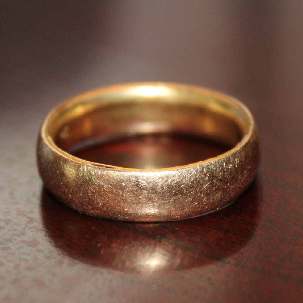 4K Yellow Gold Wedding band